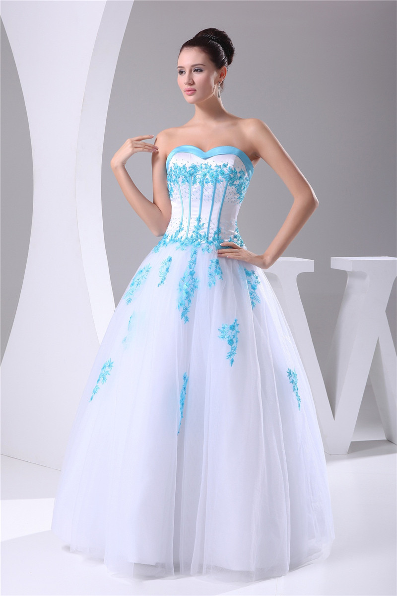2017 Fashion Sweetheart Appliques A-Line Quinceanera Dresses with Beading Tulle Plus Size Sweet 16 Dress Vestido Debutante Gowns BQ70, Royal blue
2017 Fashion Sweetheart Appliques A-Line Quinceanera Dresses with Beading Tulle Plus Size Sweet 16 Dress Vestido Debutante Gowns BQ70, Royal blue