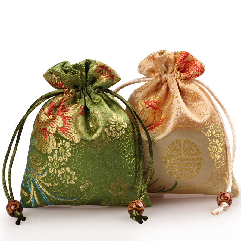 Thicken Chrysanthemum Small Jewelry Gift Bag Silk Brocade Packaging Pouch Lavender Spice Sachet Perfume Makeup Tools Storage Pocket 3pcs/lot
Thicken Chrysanthemum Small Jewelry Gift Bag Silk Brocade Packaging Pouch Lavender Spice Sachet Perfume Makeup Tools Storage Pocket 3pcs/lot