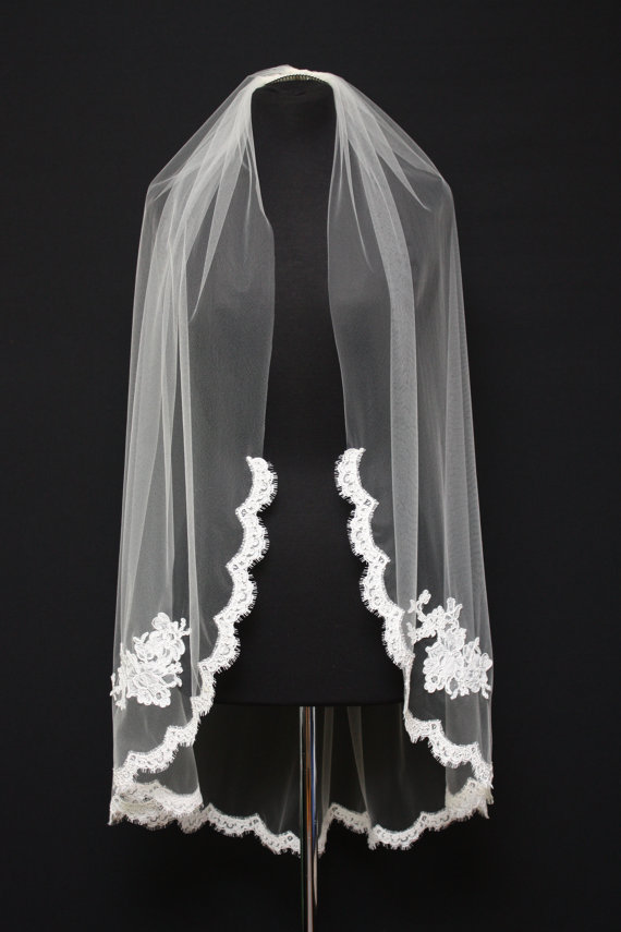 New Fashion Tulle Designe Best Sale Alloy Comb Cheap Romantic Wrist White Ivory Lace Applique veil Mantilla Veil Bridal Head Pieces
New Fashion Tulle Designe Best Sale Alloy Comb Cheap Romantic Wrist White Ivory Lace Applique veil Mantilla Veil Bridal Head Pieces