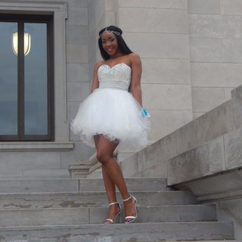 2016 Bling Girl Homecoming Dresses Mini Length Sweetheart Sequins Beaded A Line Vestidos De Festa Cheap Short Organza Cocktail Party Gowns, Ivory
2016 Bling Girl Homecoming Dresses Mini Length Sweetheart Sequins Beaded A Line Vestidos De Festa Cheap Short Organza Cocktail Party Gowns, Ivory