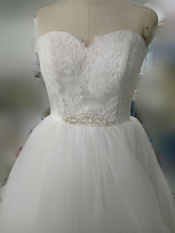 Sweetheart Boho Dresses Tiered Tulle Vestido De Noiva Lace Bohemian Wedding Gowns Layered Skirt Garden Bridal Gown Beaded Sash Robe 0510