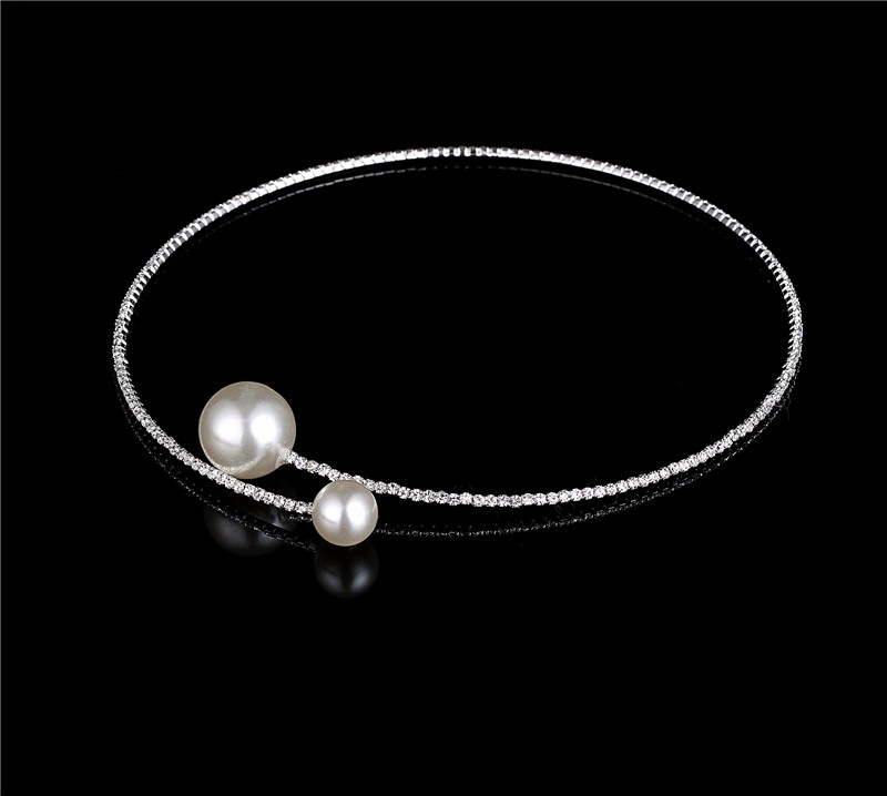 Elegant Delicate Crystal Rhinestone Choker Necklace Big Pearl Charm Single Strand Faux Pearl Necklace Diamond Collar for Women