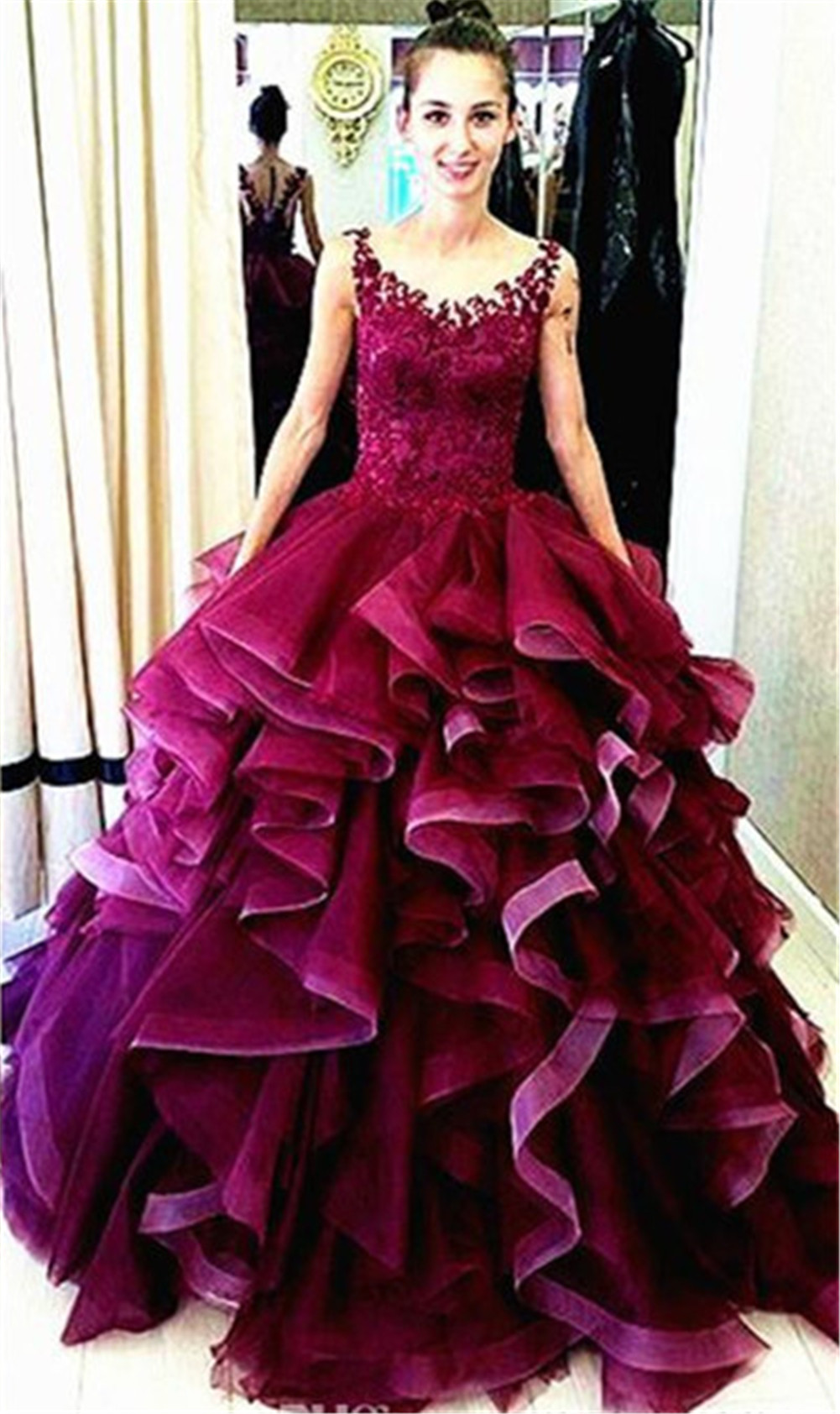 Newest Lace Appliques Ruffles Princess Quinceanera Dress 2019 Sleeveless Ball Gowns V-neck Burgundy Sexy Sixteen Dress, Hunter
Newest Lace Appliques Ruffles Princess Quinceanera Dress 2019 Sleeveless Ball Gowns V-neck Burgundy Sexy Sixteen Dress, Hunter