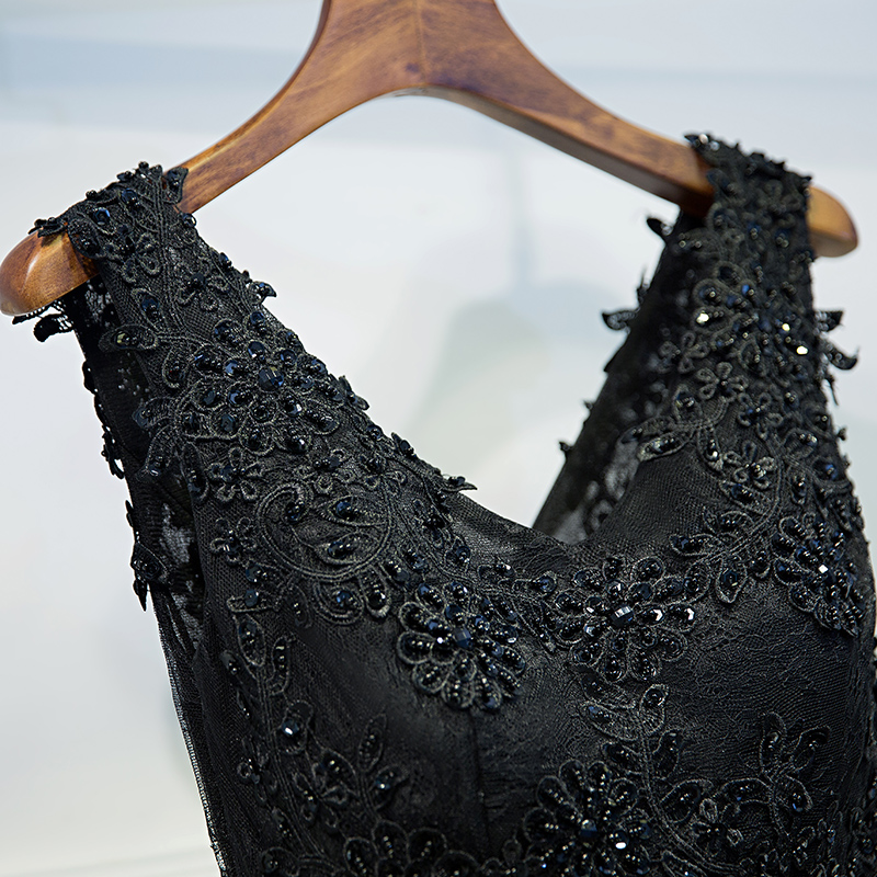 Sexy Black Party Dresses Lace Prom Dresses V-Neck Sleeveless Lace-up Back Knee Length Evening Gowns Applique with Beads quinceanera dresses