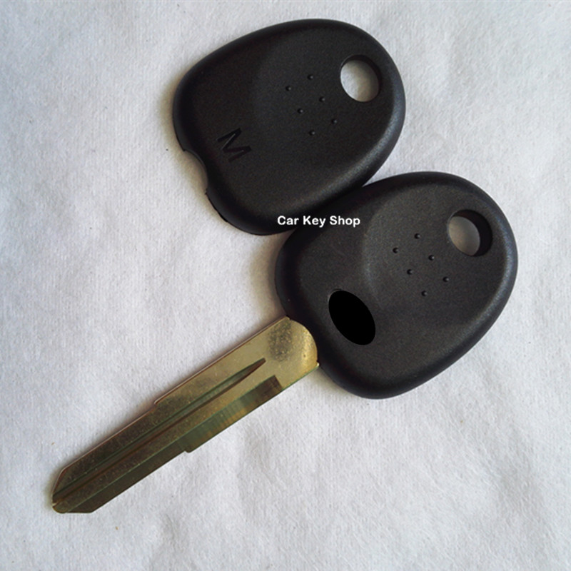 HYN14 Left Blade Replacement FOB Key Cover Blanks For Hyundai Elantra Tucson Matrix Transponder Key Shell Case, Black
HYN14 Left Blade Replacement FOB Key Cover Blanks For Hyundai Elantra Tucson Matrix Transponder Key Shell Case, Black