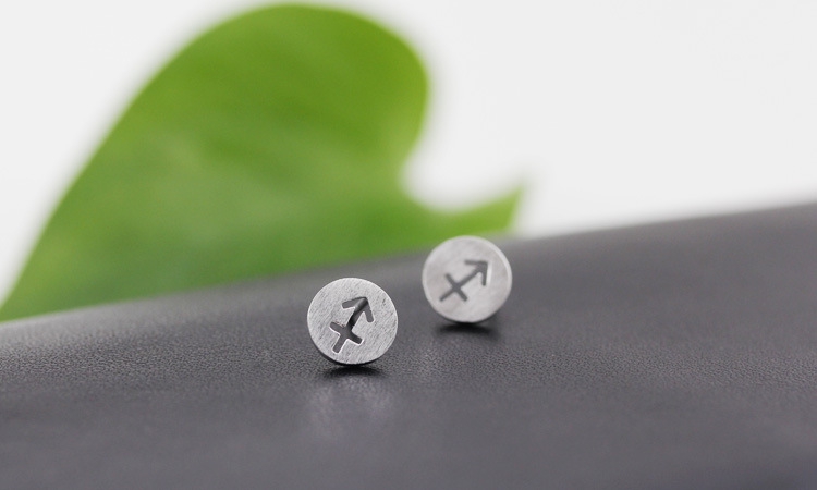 30Pair- S028 Sagittarius Earrings Signs Zodiac Constellation Earrings Horoscope Astrology Coin Anchor Stud Earrings for Birthday Gifts
30Pair- S028 Sagittarius Earrings Signs Zodiac Constellation Earrings Horoscope Astrology Coin Anchor Stud Earrings for Birthday Gifts