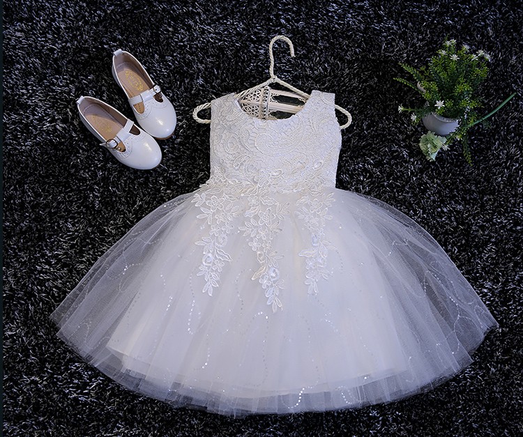 Glizt Baby Girl Clothes Weddings Pageant White First Holy Lace Embroidery Flower Communion Dress Sequin Children Bridesmaid Gown
Glizt Baby Girl Clothes Weddings Pageant White First Holy Lace Embroidery Flower Communion Dress Sequin Children Bridesmaid Gown