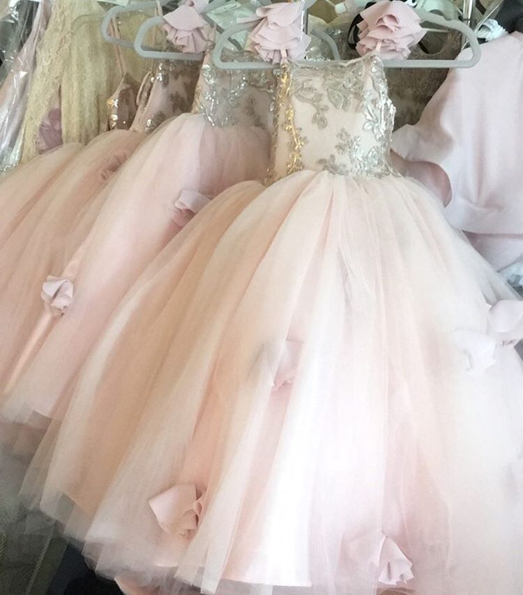 Blush Pink wer Appliques Spaghetti Straps Ball Gown Ruffles Tulle Pageant Girls Long Girl Dresses for Wedding