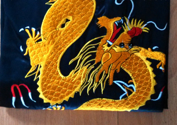 2017 Men's Satin Chinese Style Bridegroom Robes Bathrobe Embroidery Dragon Nightgown Sleepwear Dressing Gown For Male