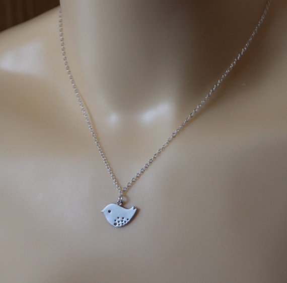 30PCS Fashion Cute Baby Bird Necklace Tiny Sparrow Necklace Small Flying Bird Necklace Little Swallow Necklaces for Women