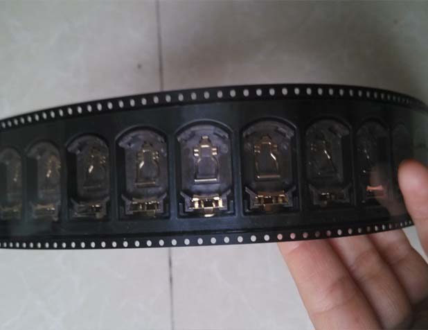 CR2032 SMT battery holders Tape and Reel packing CR2032-8 electronics component for PCB Taxes Included to USA 9-15days Shipping Time