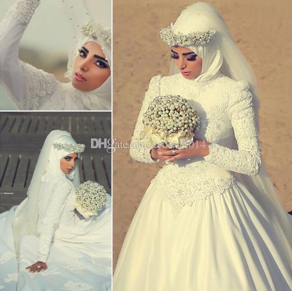 Long Sleeves Arabic Hijab Muslim Wedding Dress High Neck with Beaded Pearls Custom Made Romantic Appliques Lace White Bridal Gowns
Long Sleeves Arabic Hijab Muslim Wedding Dress High Neck with Beaded Pearls Custom Made Romantic Appliques Lace White Bridal Gowns
