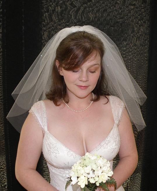 New Hot Amazing Best Sale shoulder White Ivory Cut Edge Veil Mantilla Veil Bridal Head Pieces For Wedding Dresses
New Hot Amazing Best Sale shoulder White Ivory Cut Edge Veil Mantilla Veil Bridal Head Pieces For Wedding Dresses