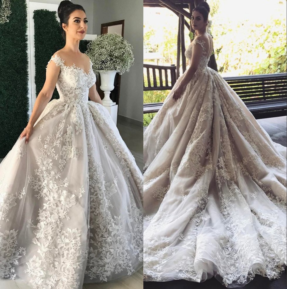 Gorgeous Lace Ball Gown Wedding Dresses With Overskirt Sheer Neck Plus Size Beaded Bridal Gowns Buttons Backless Tulle Vestidos De Novia, Red
Gorgeous Lace Ball Gown Wedding Dresses With Overskirt Sheer Neck Plus Size Beaded Bridal Gowns Buttons Backless Tulle Vestidos De Novia, Red