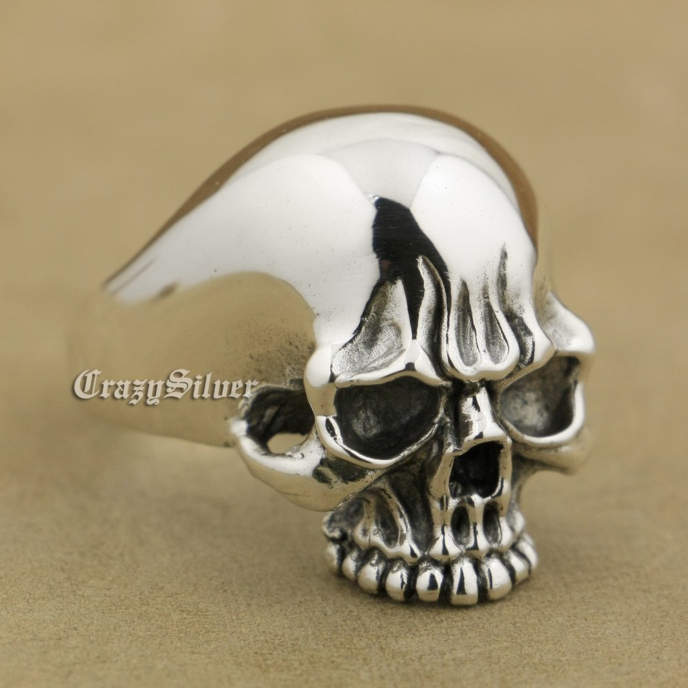 LINSION 925 Sterling Silver High Polish Mens Biker Punk Skull Ring TA34 US Size 7 to 15
LINSION 925 Sterling Silver High Polish Mens Biker Punk Skull Ring TA34 US Size 7 to 15