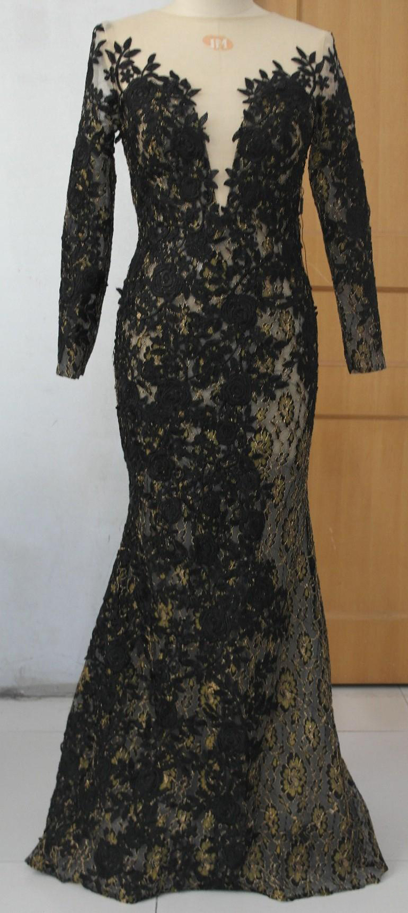 2016 Celebrity Evening Dresses Black Applique with Gold Thread Scoop 3/4 Long Sleeve Mermaid Sweep Train Prom Dresses Real Pictures Dresses
