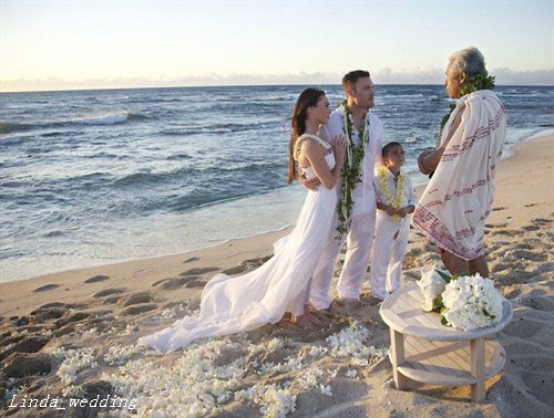 Megan Fox Wedding Dresses Beautiful White Sweetheart Neck Backless Long Chiffon Beach Celebrity Bridal Party Gowns