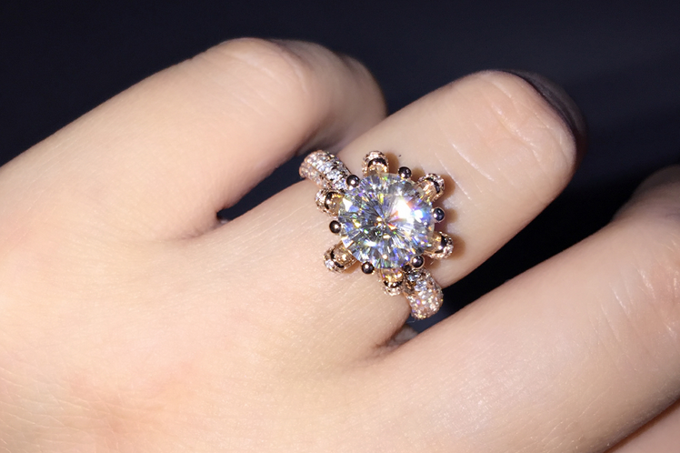 Victoria Wieck Brand Desgin Luxury Jewelry 925 Sterling Silver Rose Gold Round Cut White Topaz CZ Diamond Women Wedding Lotus Flower Ring