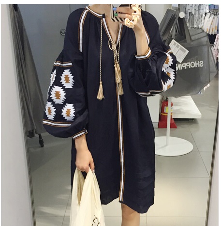 Wholesale- boho embroidery ethnic shirt fringe blouse summer women blouses and shirts embroidered top size autumn designs cotton dress, Brown
Wholesale- boho embroidery ethnic shirt fringe blouse summer women blouses and shirts embroidered top size autumn designs cotton dress, Brown