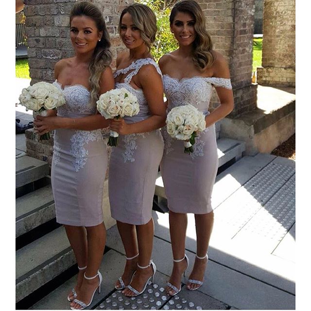 Beautiful Knee Length Sheath Bridesmaid Dresses Lace Appliqued Strapless Backless Bridesmaid Gowns Custom Made Formal Dress
Beautiful Knee Length Sheath Bridesmaid Dresses Lace Appliqued Strapless Backless Bridesmaid Gowns Custom Made Formal Dress