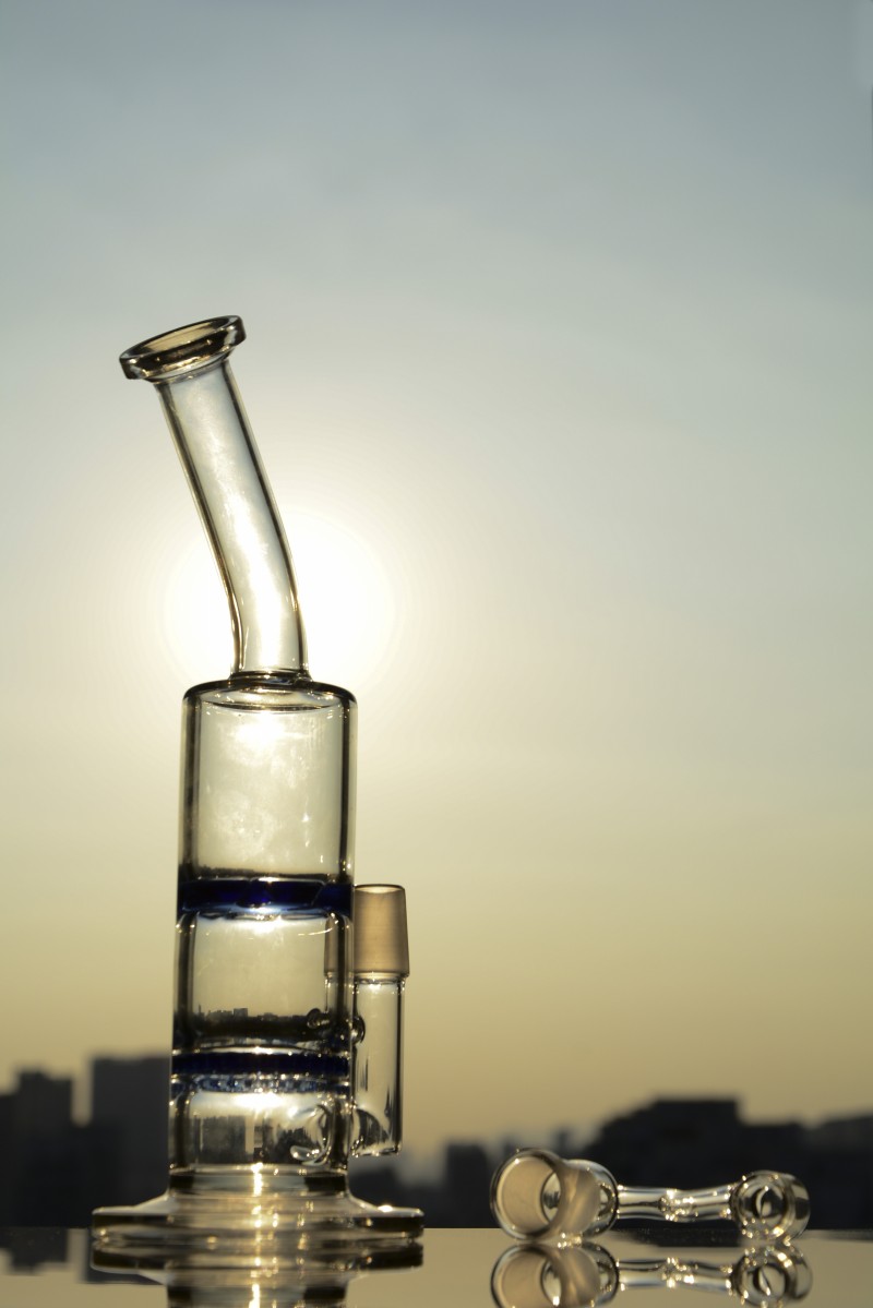 Thick Bent Neck Glass Bongs with 2 Layer Fliter Perc Blue Water Pipe Cheap Hookahs with Banger
Thick Bent Neck Glass Bongs with 2 Layer Fliter Perc Blue Water Pipe Cheap Hookahs with Banger