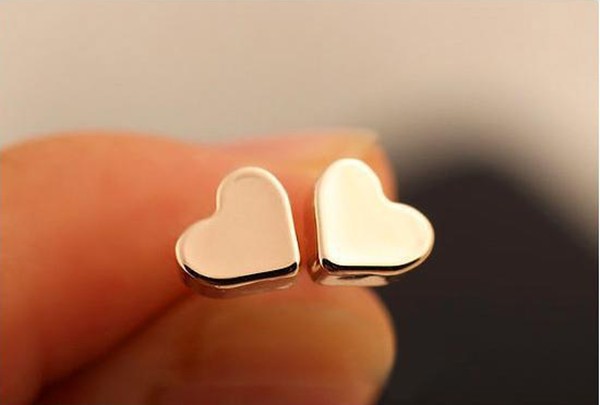 30Pair Tiny Heart Studs Earrings Simple Love Heart Earrings Cute Small Geometric Stud Earrings for Women Jewelry