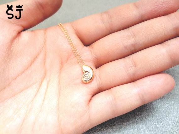 30PCS Cute 3D Seashell Necklace Conch Sea Shell Necklaces Ariel Voice Ocean Beach Spiral Swirl Sea Snail Jewelry