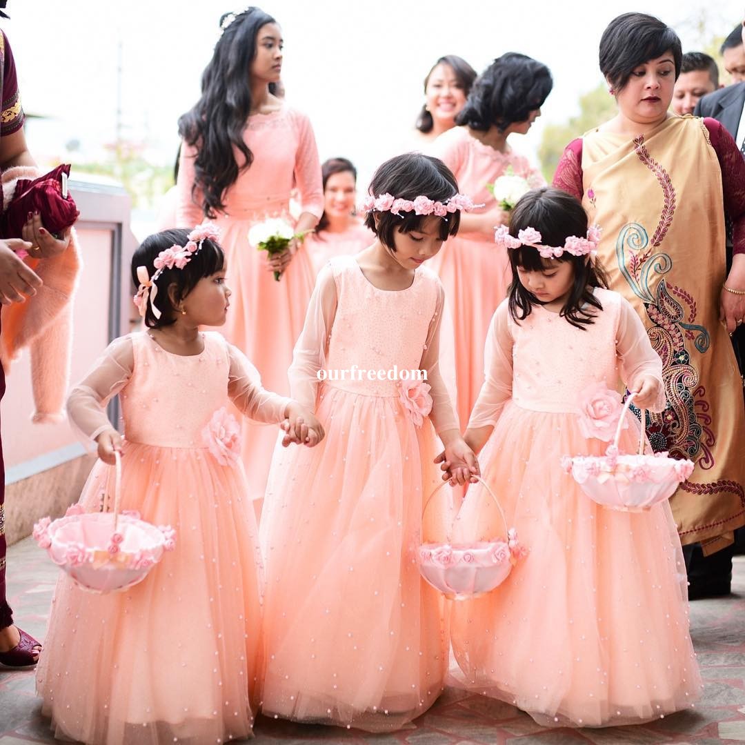 Lovely Peach Floor Length Flower Girls Dresses For 2019 Jewel Neck Long Sleeve Pearls Kid Communion Dresses Birthday Party Gown Custom Made, Light yellow
Lovely Peach Floor Length Flower Girls Dresses For 2019 Jewel Neck Long Sleeve Pearls Kid Communion Dresses Birthday Party Gown Custom Made, Light yellow