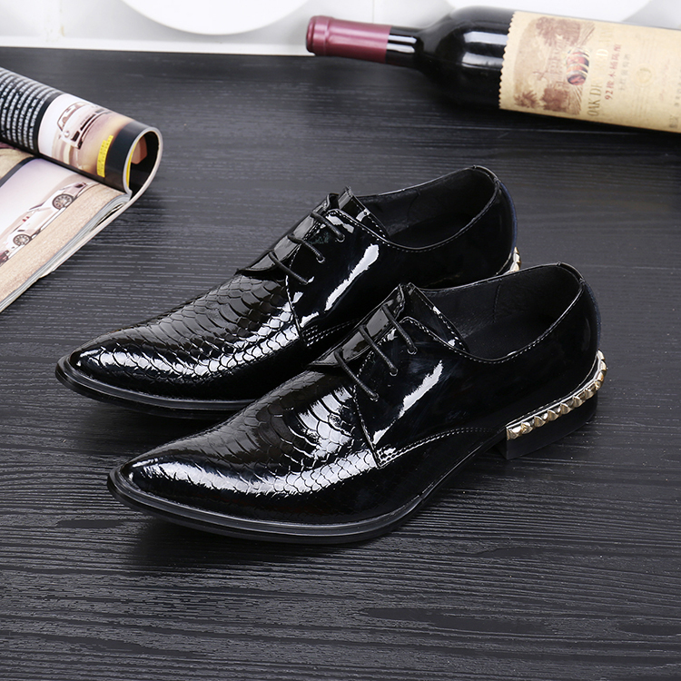Designer Luxury Men Black Dress Shoes Fashion Pointed Toe Python Snake Pattern Leisure Leather Shoes Lace Up Rivets Charm 38-46
Designer Luxury Men Black Dress Shoes Fashion Pointed Toe Python Snake Pattern Leisure Leather Shoes Lace Up Rivets Charm 38-46