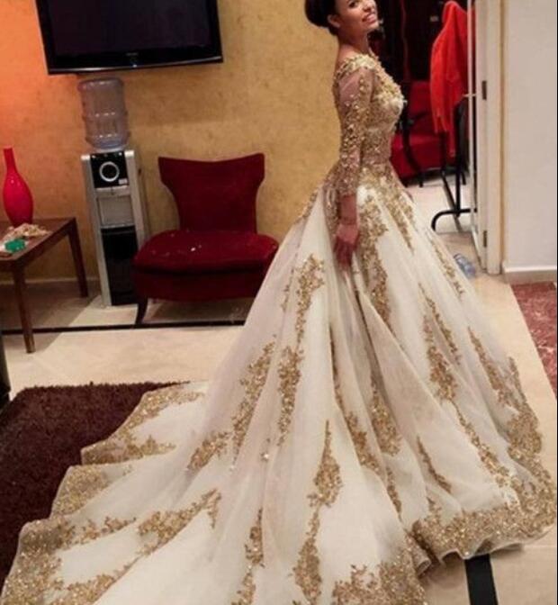 Ivory Tulle Gold Lace Appliques Arabic Wedding Dresses With 3/4 Long Sleeves 2017 V Neck Beaded Sequins Bridal Gowns Plus Size EN9273