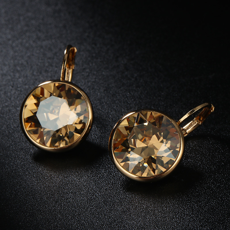 New White Bella Crystal Stud Earrings For Women made with Swarovski Elements Crystal Fashion Round Earrings Wedding Bijoux Gift
New White Bella Crystal Stud Earrings For Women made with Swarovski Elements Crystal Fashion Round Earrings Wedding Bijoux Gift