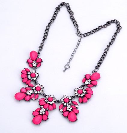 Wholesale-2015 New Fashion Bib Choker Necklace Fluorescence Yellow Colors Crystal Gem Flower Drop For Women Statement Necklace