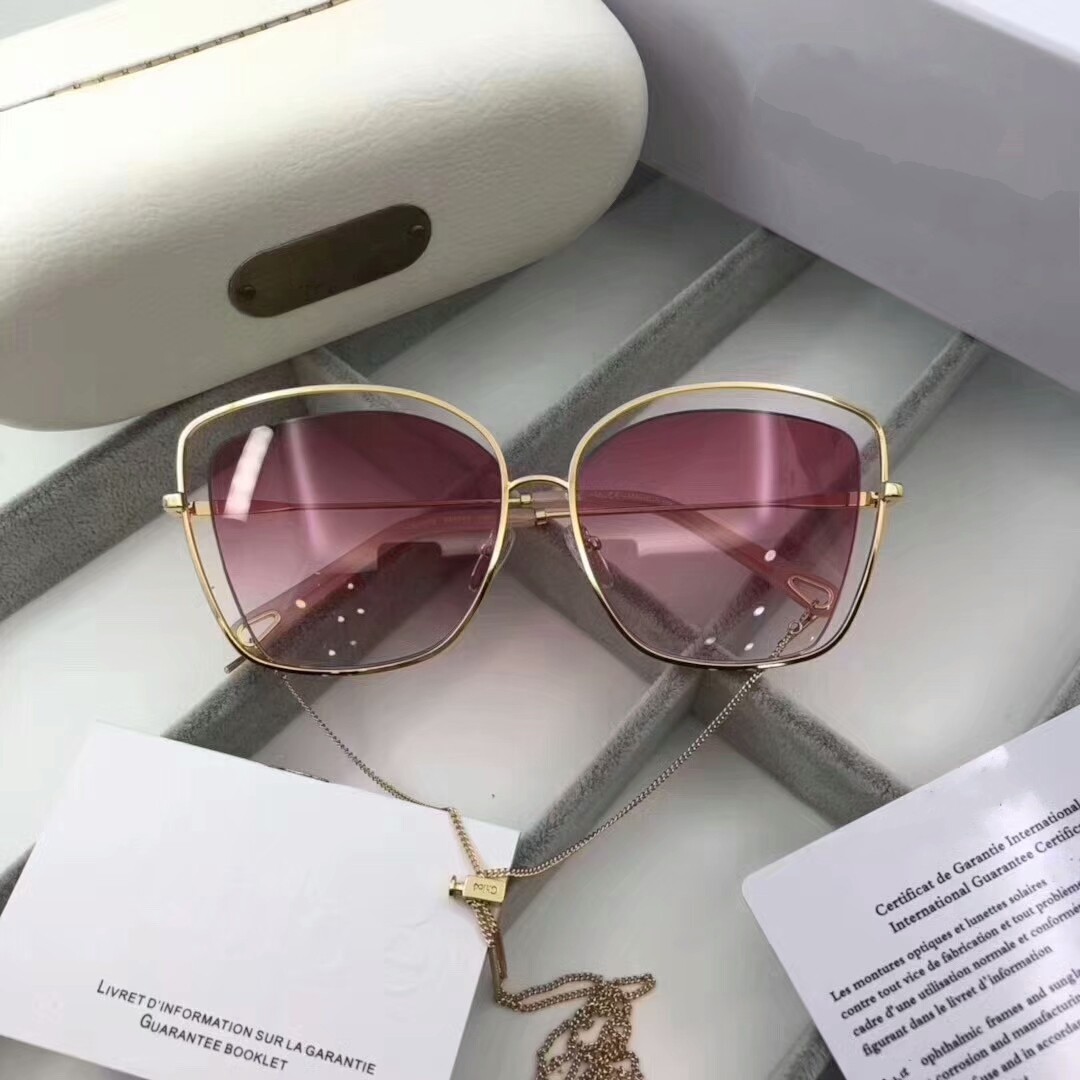 sunglasses For Men and Women Designer Summer style 133 Anti-Ultraviolet Retro Plate Square Full frame fashion Random Box
sunglasses For Men and Women Designer Summer style 133 Anti-Ultraviolet Retro Plate Square Full frame fashion Random Box
