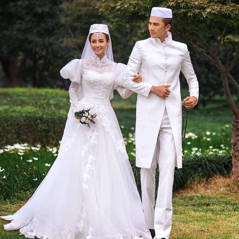 Elegant Muslim Wedding Dresses 2016 full with Long Sleeves 3D-Floral Appliques Custom Made Tulle Lace Robe de Mariage High Neck Bridal Gowns, White
Elegant Muslim Wedding Dresses 2016 full with Long Sleeves 3D-Floral Appliques Custom Made Tulle Lace Robe de Mariage High Neck Bridal Gowns, White