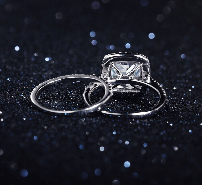 Designer Victoria Wieck Cushion-cut Women Fashion Jewelry 10kt White Gold Filled Simulated Topaz Simulated Diamond Wedding Bridal Ring Set Size 5-11