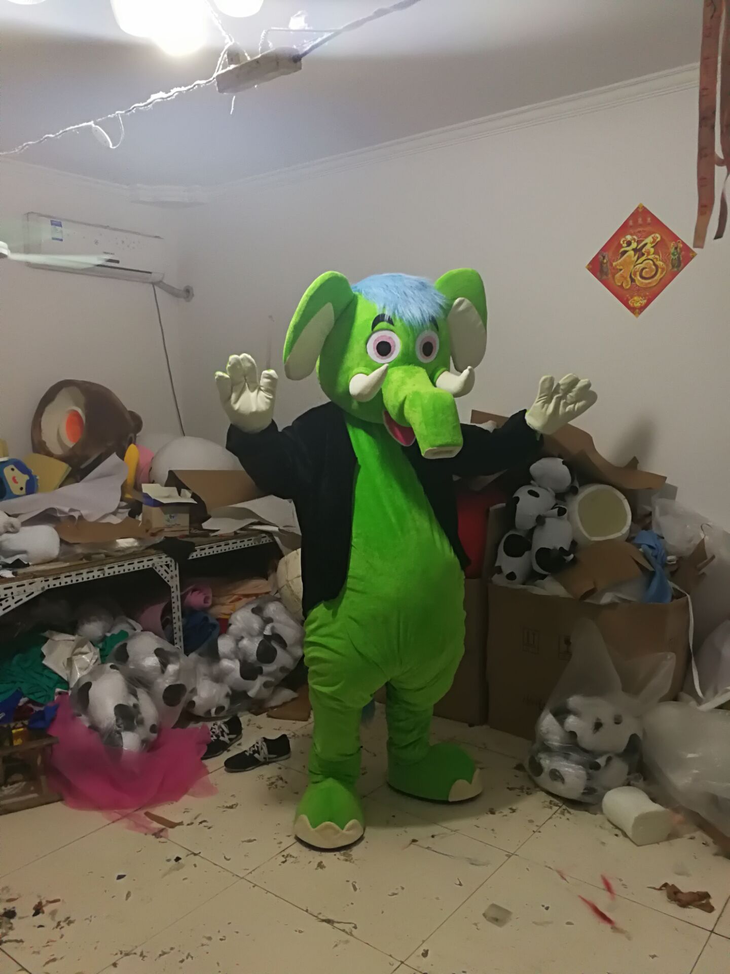 Seller cartoon High quality Green elephant mascot costume fancy carnival costume free shipping
Seller cartoon High quality Green elephant mascot costume fancy carnival costume free shipping
