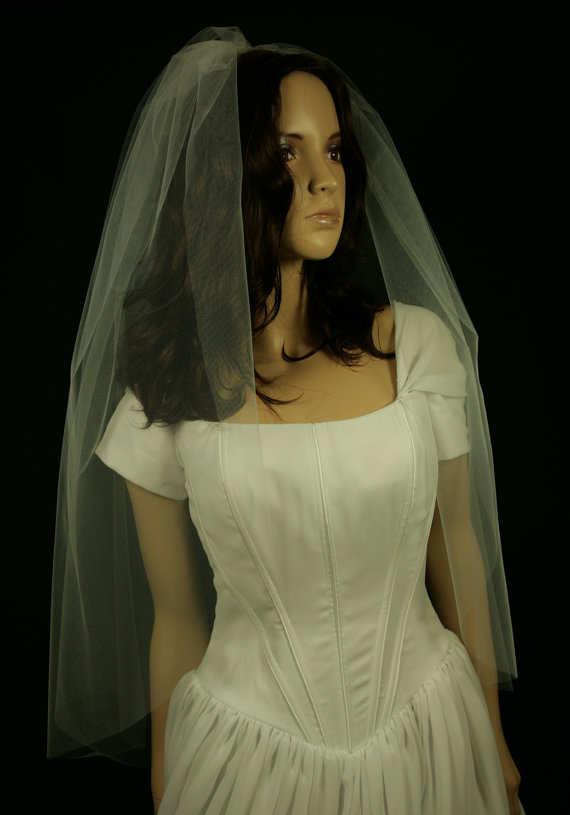 New Top Qualityr Best Sale Fingertip White Ivory Cut Edge Veil Bridal Head Pieces For Wedding Dresses
New Top Qualityr Best Sale Fingertip White Ivory Cut Edge Veil Bridal Head Pieces For Wedding Dresses