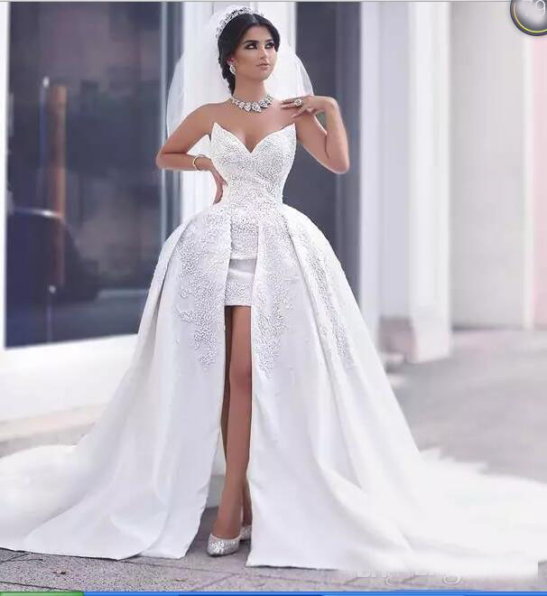 Modern Sexy Sweetheart Dubai Wedding Dresses 2018 Newest Applique Satin Sweep Train Bridal Gown Robe Mariee, Red
Modern Sexy Sweetheart Dubai Wedding Dresses 2018 Newest Applique Satin Sweep Train Bridal Gown Robe Mariee, Red