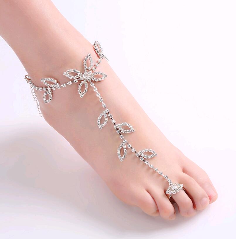 Silver Rhinestone Clove Ankle Bracelet with Matching Toe Rings - Fashion Accessory for Wedding Dancing & Beachwear