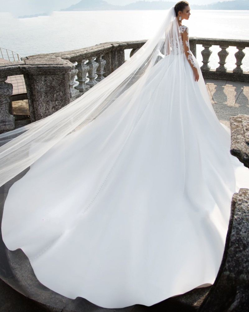 Sexy Boat Neck Royal Train 2017 Lace Appliques Princess Wedding Dress Luxury Appliques Full Sleeve Wedding Gowns Vestido De Noiva Hot Sale, Ivory
Sexy Boat Neck Royal Train 2017 Lace Appliques Princess Wedding Dress Luxury Appliques Full Sleeve Wedding Gowns Vestido De Noiva Hot Sale, Ivory