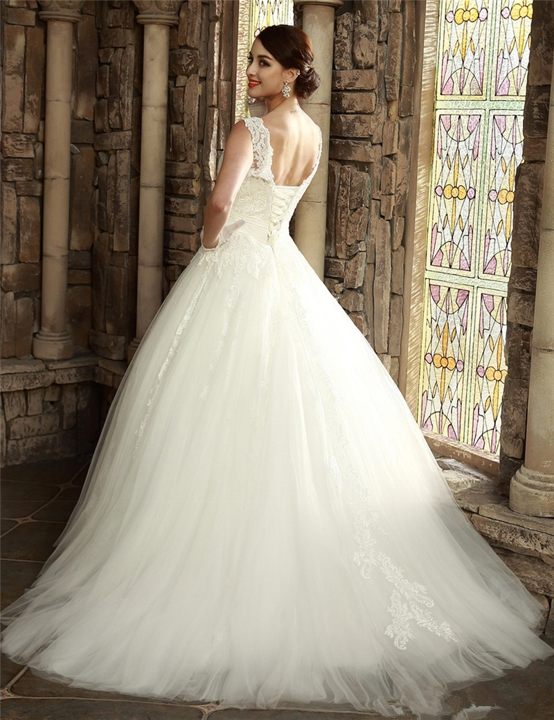 2017 Elegant V-Neck Backless Appliques Ball Gown Wedding Dresses with Beading Tulle Plus Size Bridal Gowns Vestido De Novia BW02