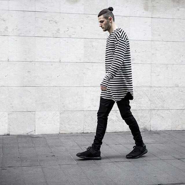 Wholesale- Curve Bottom New Thumb Hole Cuffs Long Sleeve Tyga Swag Style Man Hip Hop Top Tee T Shirt Crew T-shirt Men Clothes Clothing, Black
Wholesale- Curve Bottom New Thumb Hole Cuffs Long Sleeve Tyga Swag Style Man Hip Hop Top Tee T Shirt Crew T-shirt Men Clothes Clothing, Black