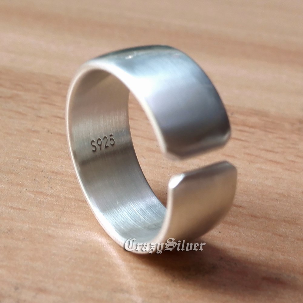 LINSION 925 Sterling Silver Open Size Simple Ring 8mm Width Mens Biker Ring 9Y009 US 5~16 (Notice: Ring Width 8mm)
LINSION 925 Sterling Silver Open Size Simple Ring 8mm Width Mens Biker Ring 9Y009 US 5~16 (Notice: Ring Width 8mm)