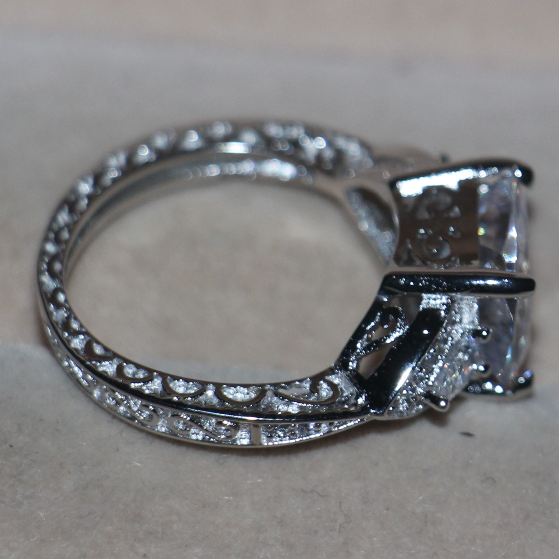 Victoria Wieck Luxury Jewelry Cushion Cut 925 Sterling Silver Three Stone White Topaz Simulated Diamond Wedding Women Band Ring Size 5-11