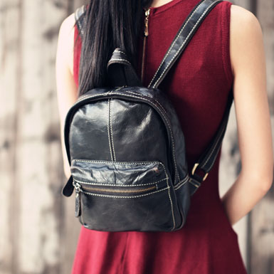 2017 new arrival women lady mini backpack real genuine first layer full grain top quality leather vintage bag free shipping
2017 new arrival women lady mini backpack real genuine first layer full grain top quality leather vintage bag free shipping