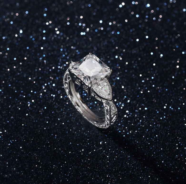 Vintage Sterg Sier Princess Cut White Topaz CZ Wedding Band Ring