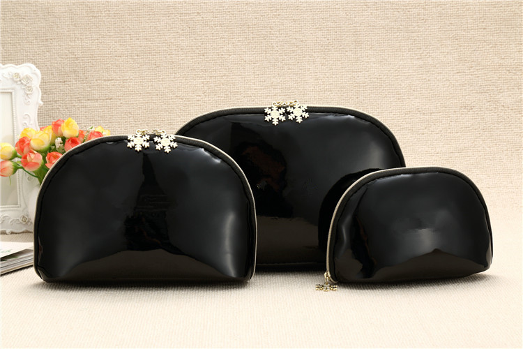 Hot women snowflake famous brand 3pcs/set vanity cosmetic case luxury makeup organizer bag toiletry clutch pouch, Black
Hot women snowflake famous brand 3pcs/set vanity cosmetic case luxury makeup organizer bag toiletry clutch pouch, Black