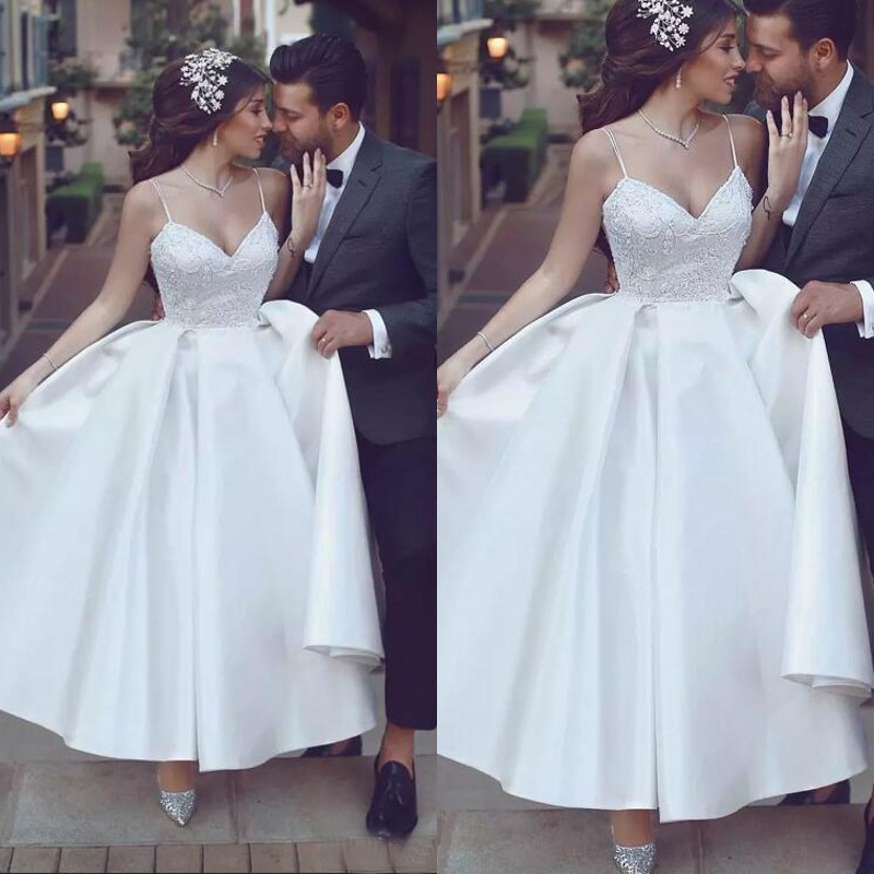 2017 Spaghetti Lace Top Satin Skirt Tea Length Wedding Dresses Cheap Arabic Beach Wedding Party Bridal Gowns Plus Size Custom Made EN9302, Same as image
2017 Spaghetti Lace Top Satin Skirt Tea Length Wedding Dresses Cheap Arabic Beach Wedding Party Bridal Gowns Plus Size Custom Made EN9302, Same as image