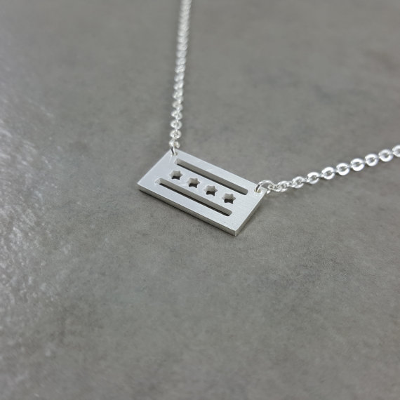 10PCS- N040 Gold Silver Simple Chicago Flag Necklace American USA City Flag Necklaces United States US State City Necklace Stars Necklaces
10PCS- N040 Gold Silver Simple Chicago Flag Necklace American USA City Flag Necklaces United States US State City Necklace Stars Necklaces