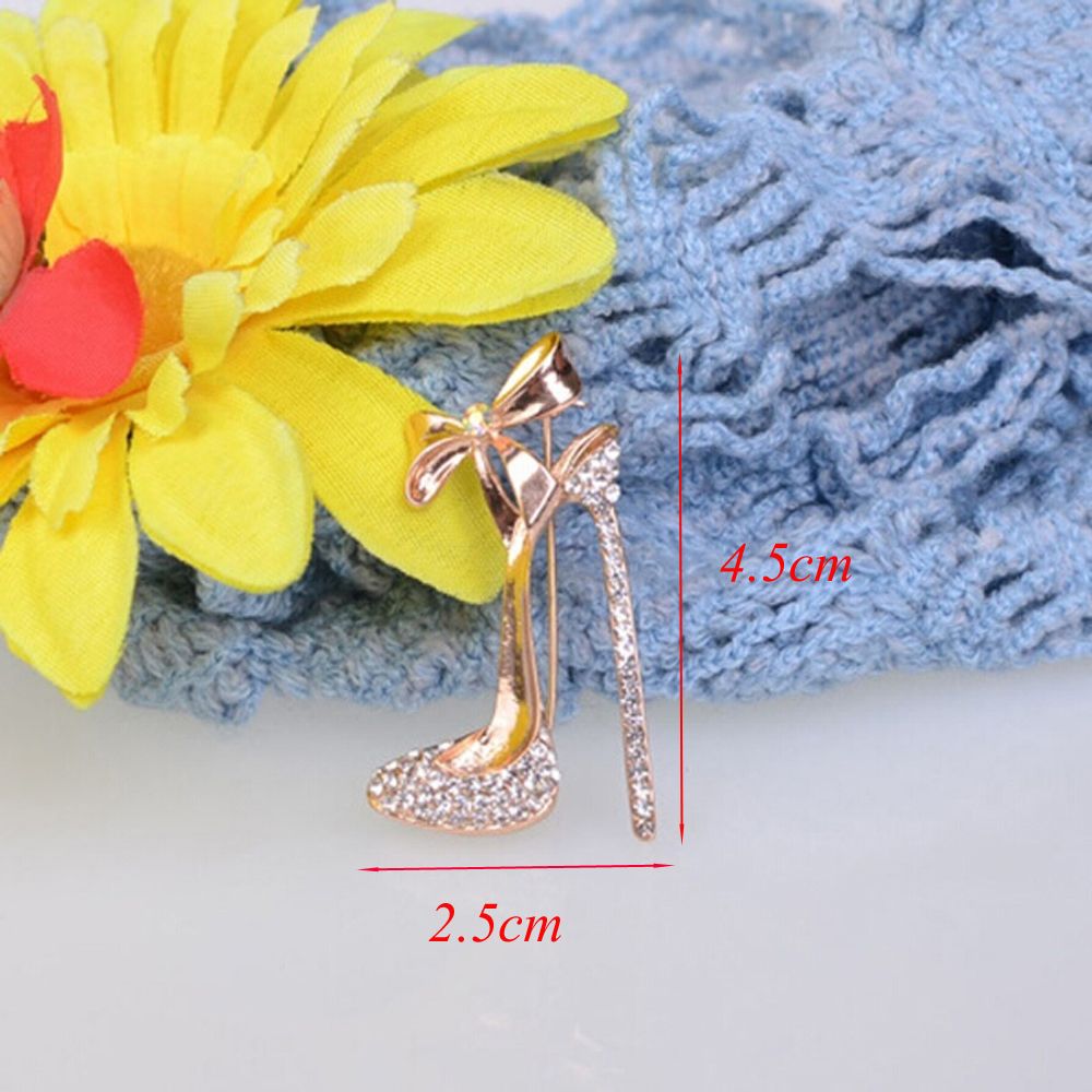 Wholesale- 1 pc Sexy Crystal High heeled Shoes Brooch Gold Plated Rhinestone Brooch Pin Jewelry for women ladies